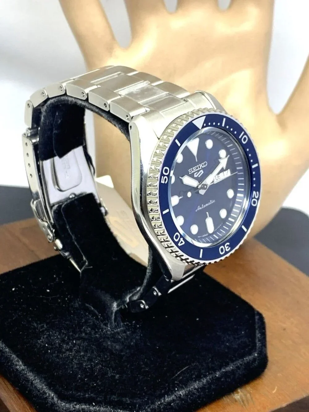 Seiko 5 Men's Watch SRPD51 Automatic Blue Dial Day Date Silver Stainless Steel